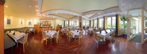 Main Hotel Eckert 3 Margetshoechheim Exterior photo